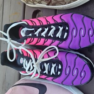 Nike Pink and Purple Gradient Sneakers with Tuned Air